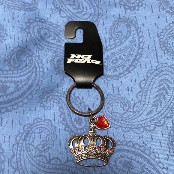 No Fear Crown key fob NWT - Picture 2 of 2